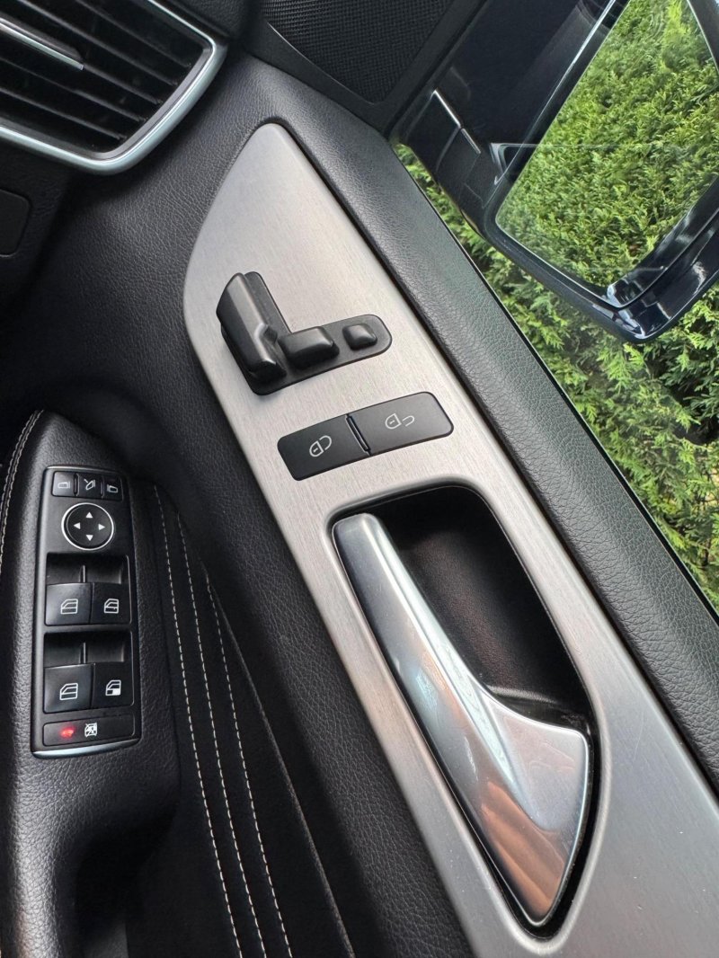 MERCEDES-BENZ M CLASS