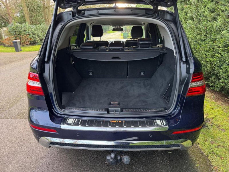 MERCEDES-BENZ M CLASS