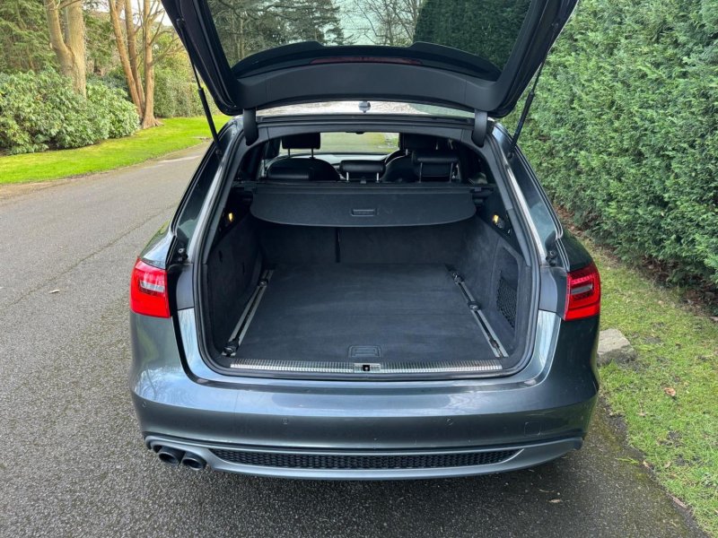 AUDI A6 AVANT
