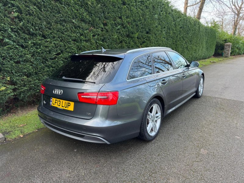 AUDI A6 AVANT