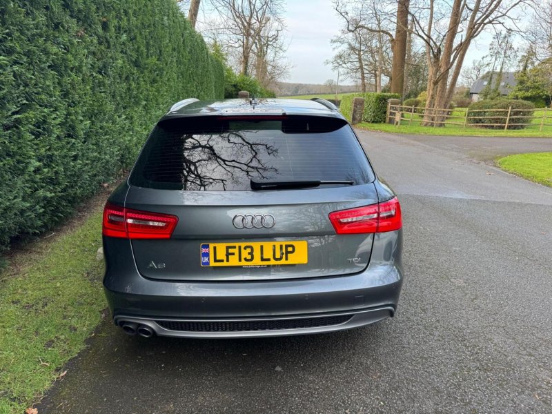 AUDI A6 AVANT