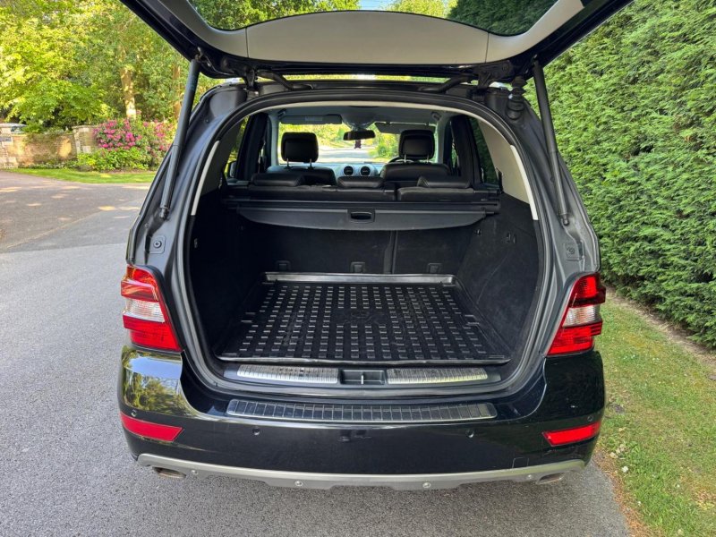 MERCEDES-BENZ M CLASS