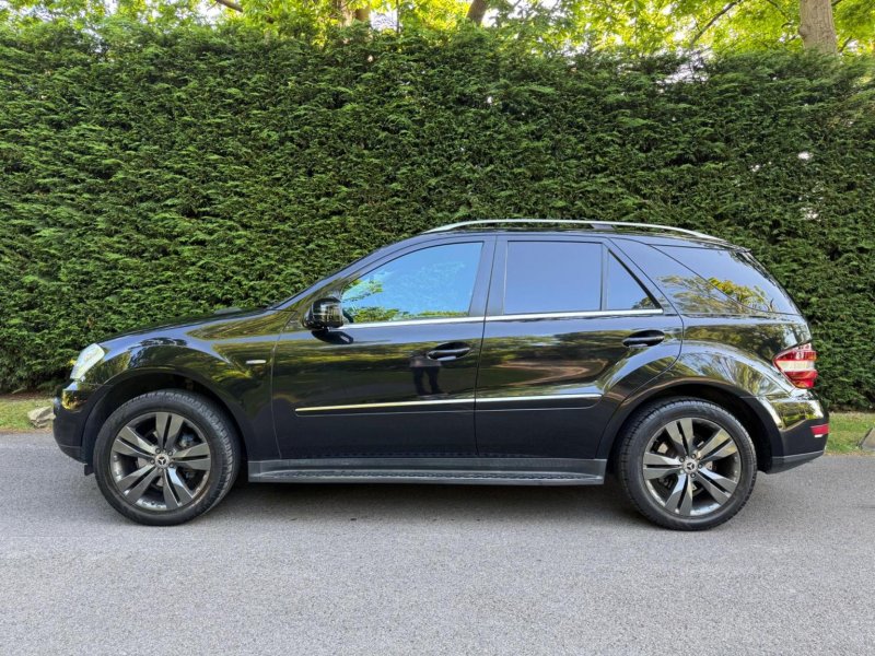 MERCEDES-BENZ M CLASS