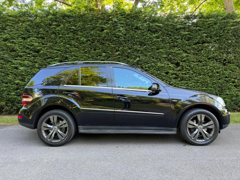 MERCEDES-BENZ M CLASS
