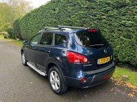 NISSAN QASHQAI+2