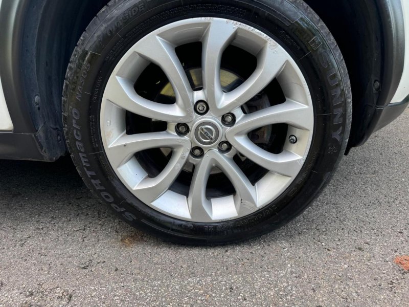 NISSAN JUKE