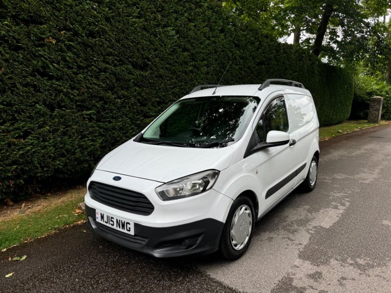 FORD TRANSIT COURIER