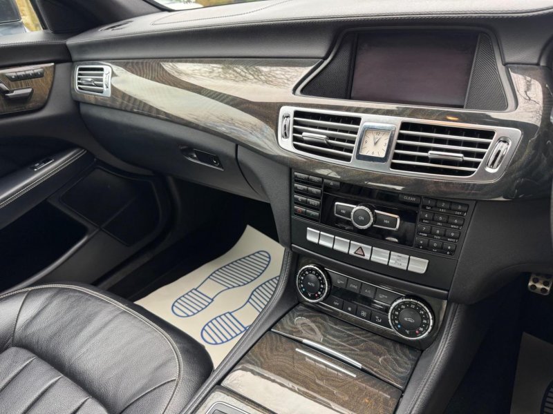 MERCEDES-BENZ CLS