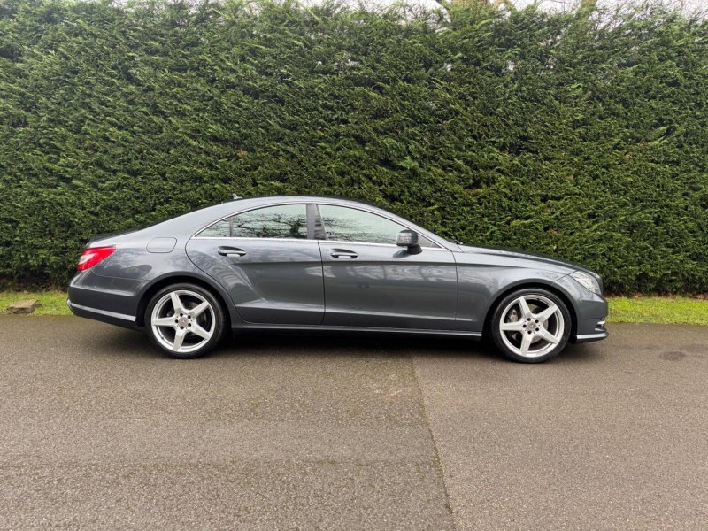 MERCEDES-BENZ CLS
