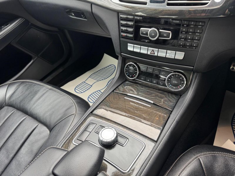 MERCEDES-BENZ CLS