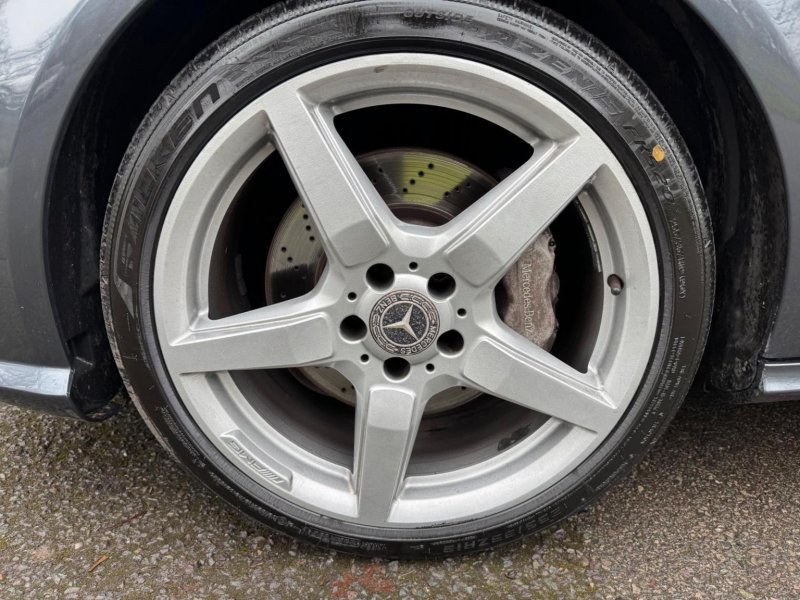 MERCEDES-BENZ CLS