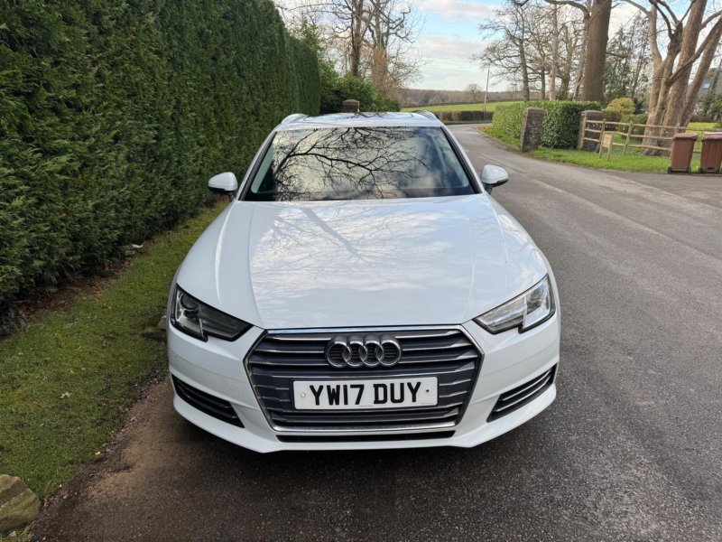 AUDI A4 AVANT