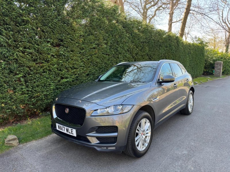 JAGUAR F-PACE